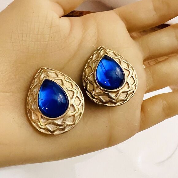 Vintage Galleria Gripoix Glass Earrings Cabochon Clip On Blue Gold Teardrop 4615 - Picture 4 of 11